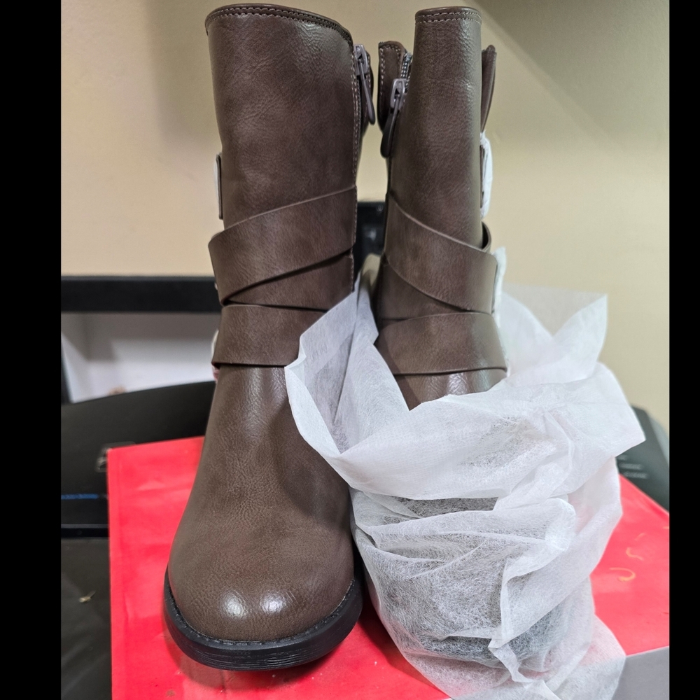 Women's Dream Paris Brown Ankle Boots